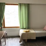 Vahajarven Lomakoti Ja Kurssikeskus 3* 하민리나