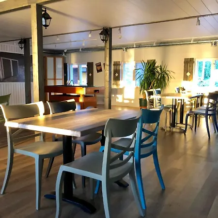 Vahajarven Lomakoti Ja Kurssikeskus Hotel Hämeenlinna